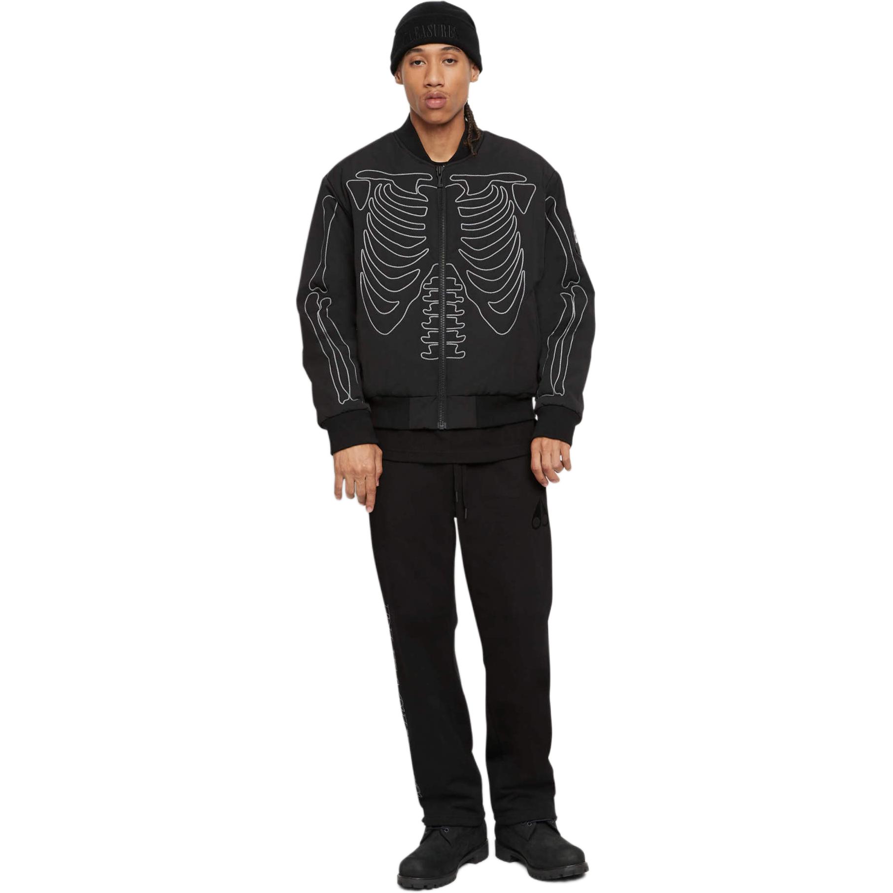 Shop 麋鹿结x PLEASURES SS24 骷髅刺绣防水飞行夹克 黑色. M33MB036PL