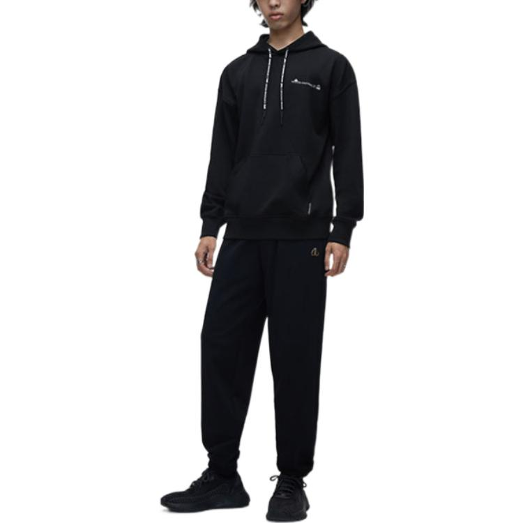 Shop Moose Knuckles x TUZKI 黑色印花字母卫衣 男女同款 秋冬款式. M32US689CN-BLACK