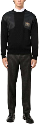 Sweater Lengan Panjang MOSCHINO Hitam dengan Corak Patchwork A0918-5202-0555 Lookbook Sweater Lengan Panjang MOSCHINO Hitam dengan Corak Patchwork A0918-5202-0555