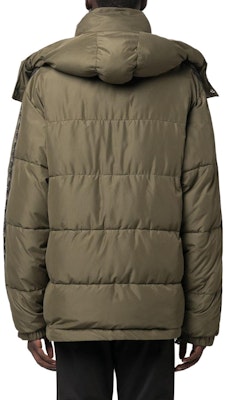 MOSCHINO Chaqueta Verde Acolchada con Capucha Desmontable y Logo. A063470171427 Purchase MOSCHINO Chaqueta Verde Acolchada con Capucha Desmontable y Logo. A063470171427