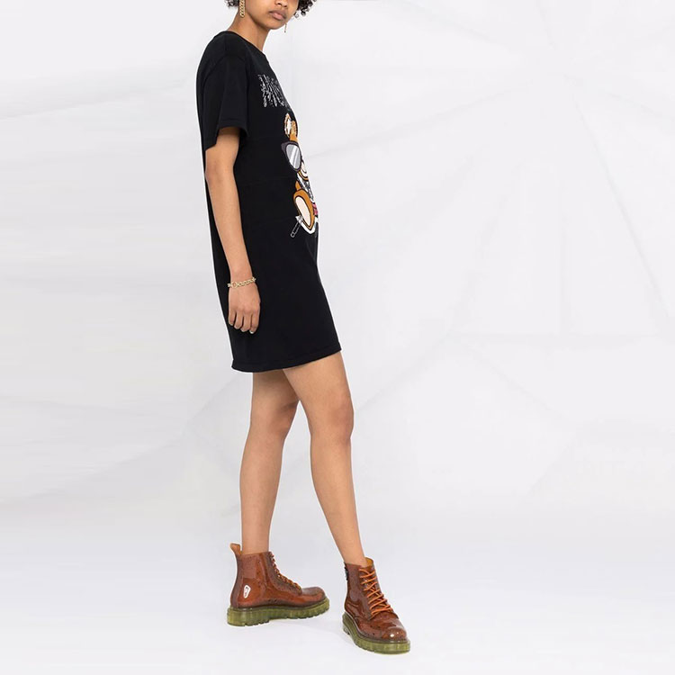 Purchase 모스키노 베어 인타르시아 니트 반팔 드레스 블랙. V0491-5501-1555