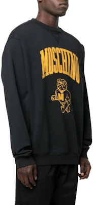 Sudadera Negra Moschino con Logo y Letras Estampadas A1709-7031-A1555 Shop Sudadera Negra Moschino con Logo y Letras Estampadas A1709-7031-A1555