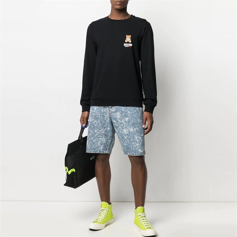 Lookbook モスキーノ FW21 テディベア ロゴ プルオーバー スウェットシャツ ブラック セーター A1719-8104-555