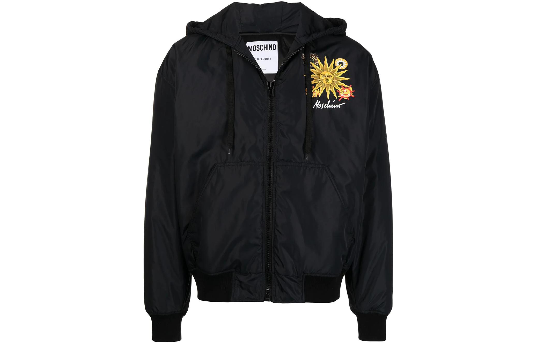Order MOSCHINO FW22 Chaqueta Acolchada Negra con Estampado de Sol y Cremallera A0603-2016-1555