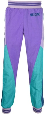 모스키노 FW22 멀티컬러 로고 프린트 조거 팬츠. A0319-5215-2278 Order 모스키노 FW22 멀티컬러 로고 프린트 조거 팬츠. A0319-5215-2278