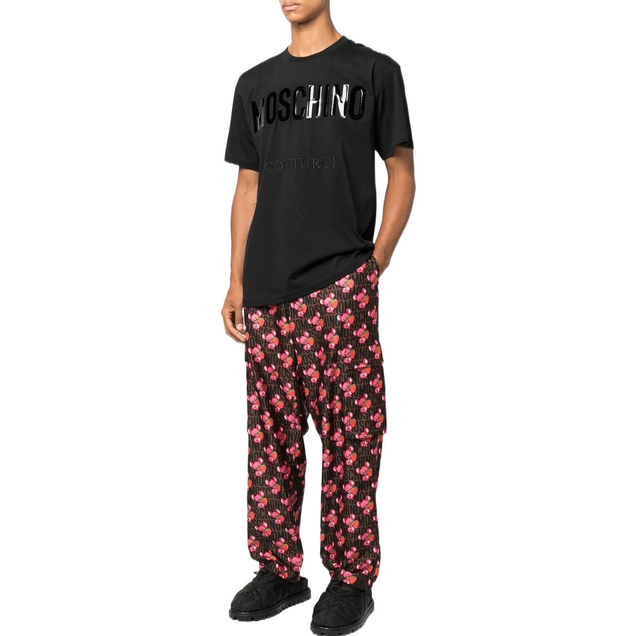 MOSCHINO FW22 Embossed Logo Crewneck Short Sleeve T-Shirt Black (). A0720-5241-0555 圖 3