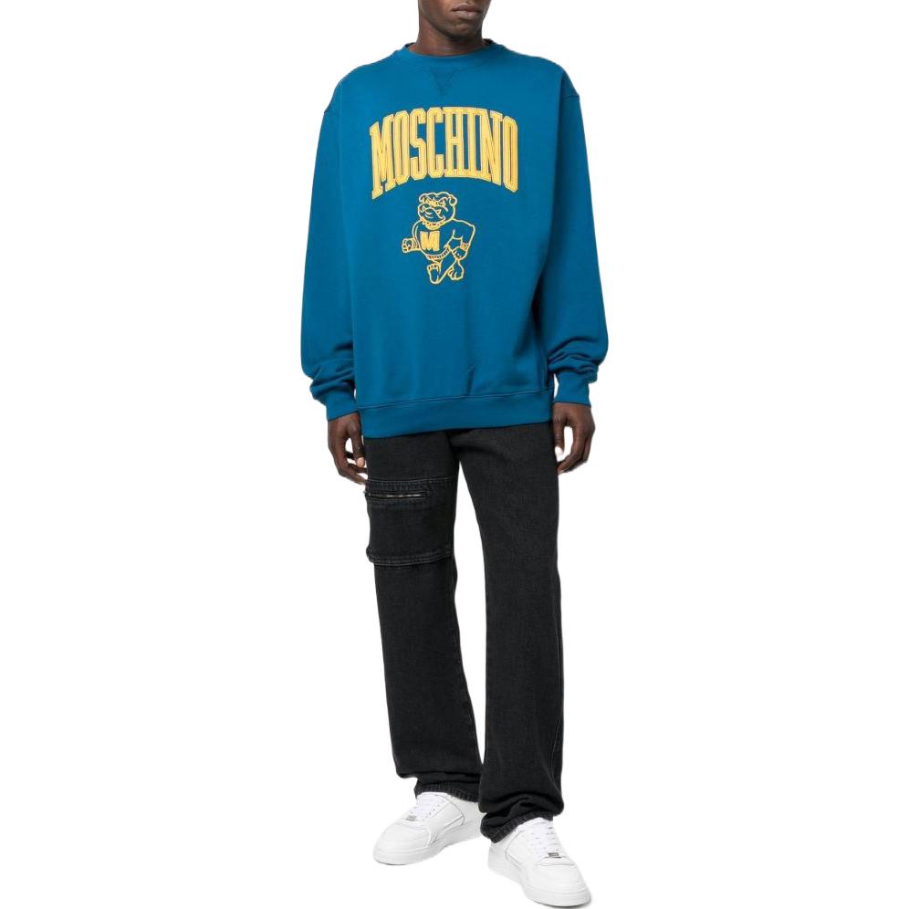 Lookbook Moschino FW22 Logo Print Crewneck Pullover Sweatshirt Blue A1709-7031-1320