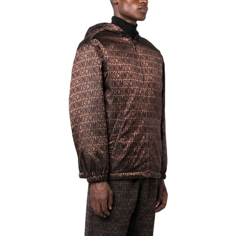 Purchase Chaqueta Ligera con Capucha Logo MOSCHINO FW23 Hombre Marrón. A0613-7616-1103