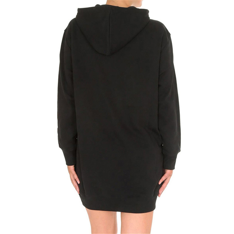 Shop 모스키노 로만 테디베어 롱슬리브 드레스 - 블랙 EV0427-5527-2555-912