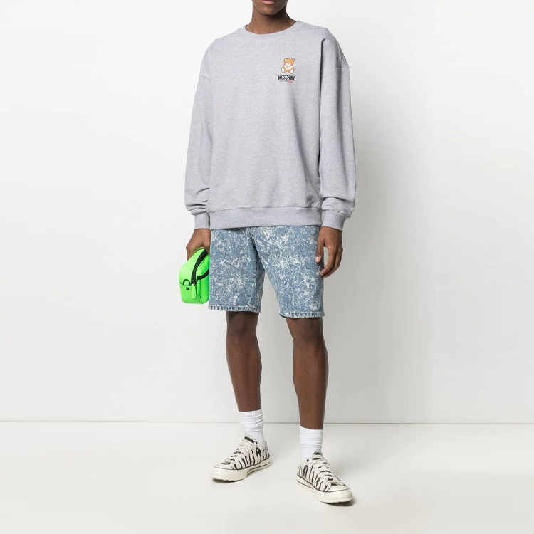 Lookbook Moschino SS21 Grey Teddy Bear Print Long Sleeve Sweatshirt A1719-8120-0489