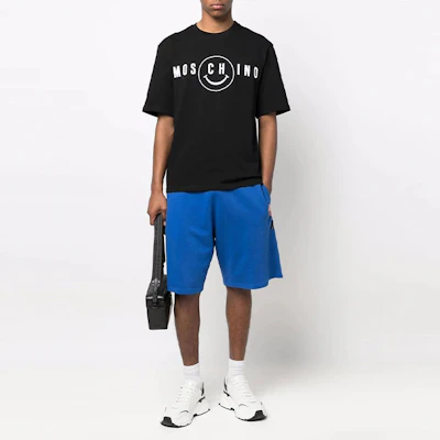 MOSCHINO SS22 Logo Print Short Sleeve T-Shirt Black J0707-2044-1555 Lookbook MOSCHINO SS22 Logo Print Short Sleeve T-Shirt Black J0707-2044-1555