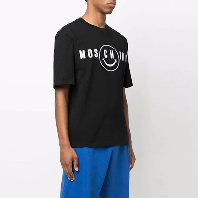 MOSCHINO SS22 Logo Print Short Sleeve T-Shirt Black J0707-2044-1555 Shop MOSCHINO SS22 Logo Print Short Sleeve T-Shirt Black J0707-2044-1555