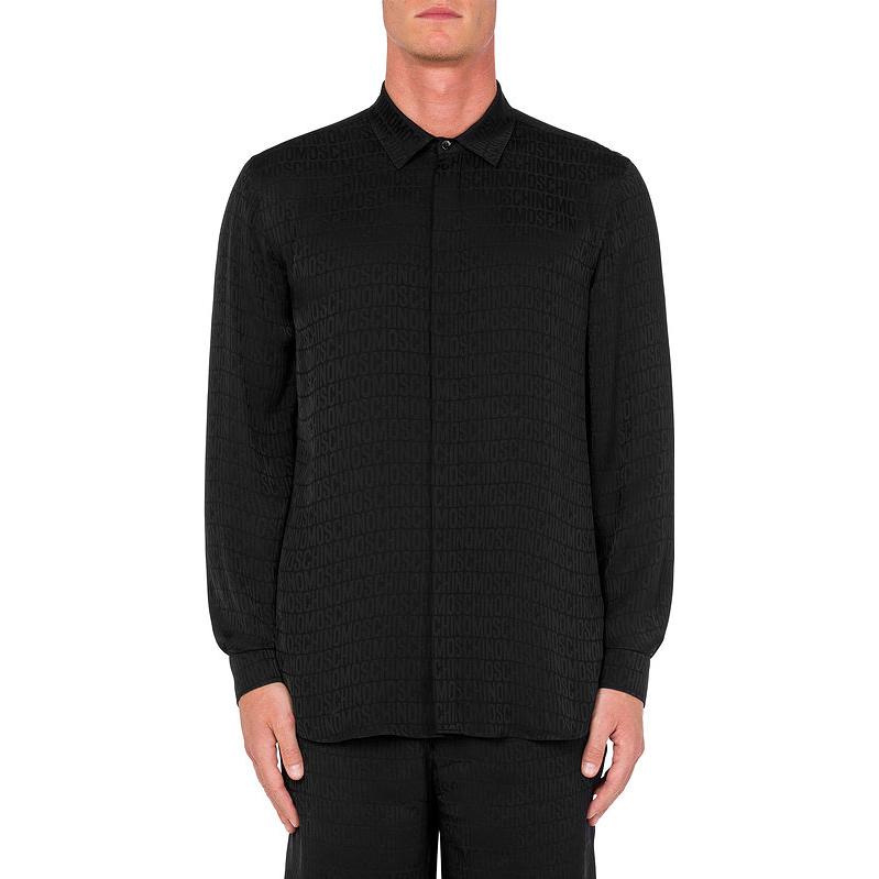 Lookbook 모스키노 SS23 블랙 로고 자카드 긴팔 셔츠. A0203-2649-0555