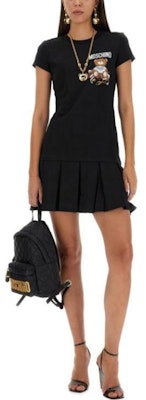 모스키노 SS23 블랙 크롭 반소매 크루넥 원피스 0 46655411555 Lookbook 모스키노 SS23 블랙 크롭 반소매 크루넥 원피스 0 46655411555