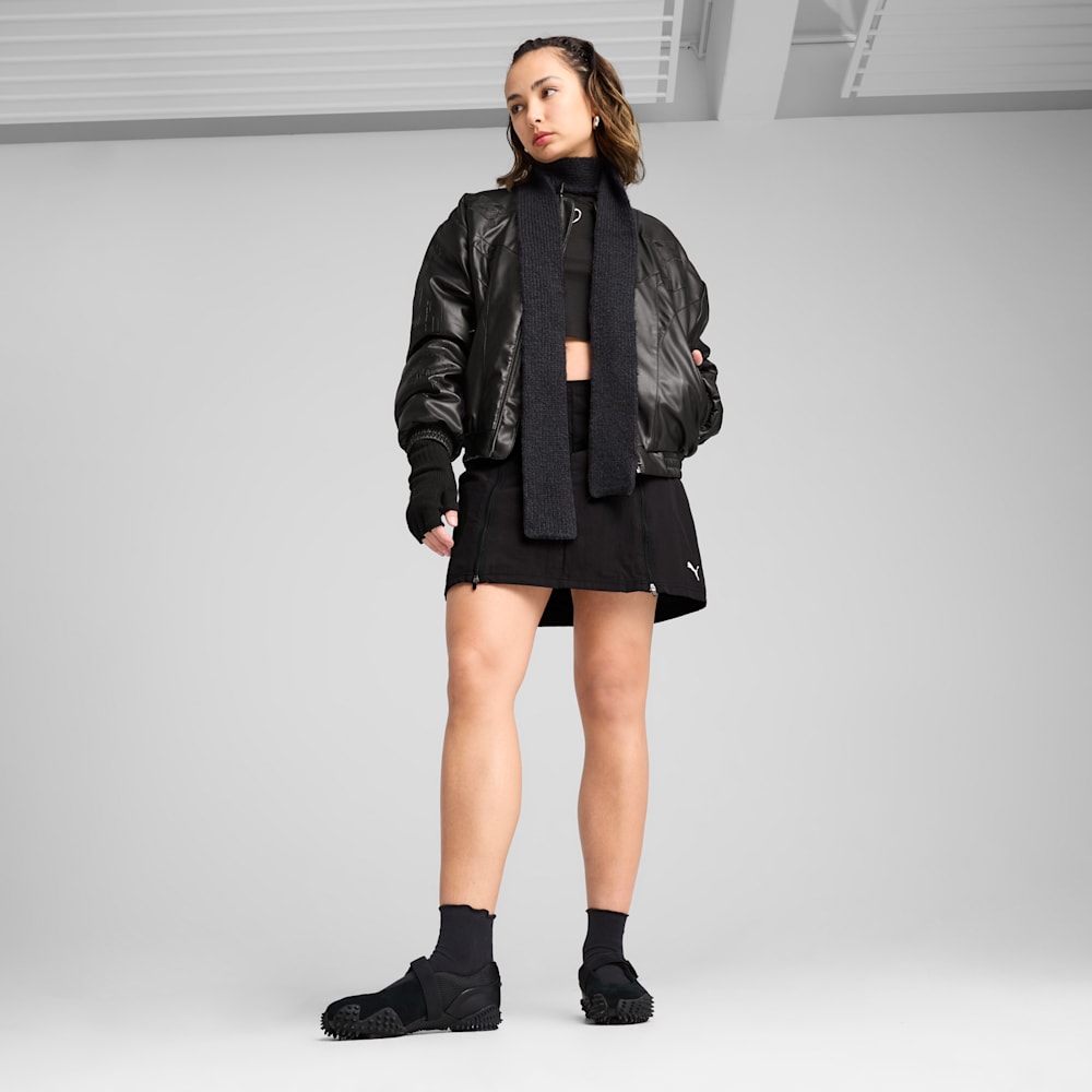 Lookbook "Mostro Fey PRM PUMA Hitam-Abu Gelap Segar" 401062-01