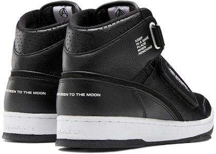 Mountain Research x Reebok Alien Stomper 'Hitam Putih' GX1385 Shop Mountain Research x Reebok Alien Stomper 'Hitam Putih' GX1385