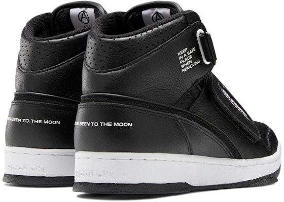 Mountain Research x Reebok Alien Stomper 'Black White' GX1385 Shop Mountain Research x Reebok Alien Stomper 'Black White' GX1385