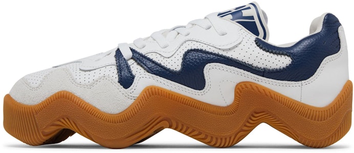 MSCHF V2.Wav 'Blanco Crema Azul Marino' MSCHF015 Lookbook MSCHF V2.Wav 'Blanco Crema Azul Marino' MSCHF015