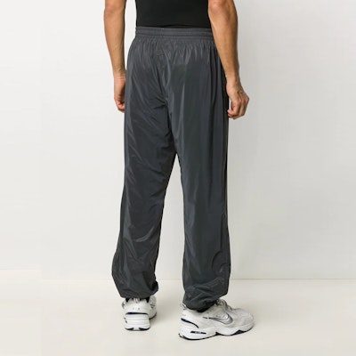 MSGM FW21 솔리드 컬러 테이퍼드 조거 팬츠 남성용 그레이 2940MP08X207505-99 Shop MSGM FW21 솔리드 컬러 테이퍼드 조거 팬츠 남성용 그레이 2940MP08X207505-99