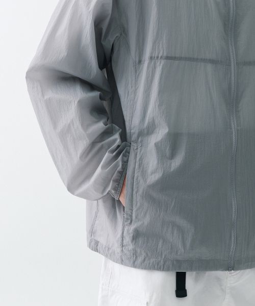 Purchase MUSINSA STANDARD [City Leisure] Lightweight Packable Windbreaker Jacket [Light Grey] MMDJJ5Z81-LG