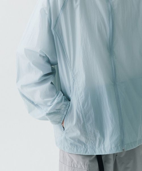 Details for MUSINSA STANDARD [City Leisure] Sheer Windbreaker Jacket [Cloudy Blue] MMDJJ5Z02-CY
