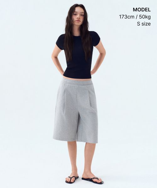 Shop MUSINSA STANDARD [涼感標準] 一摺百慕達運動短褲 [中灰色] MMEPK6Z92-MR