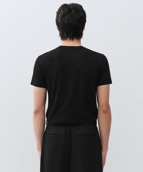 Lookbook MUSINSA STANDARD [Cool Standard] Slim Crew Neck T-Shirt [Black] MMFTS4A22-BK