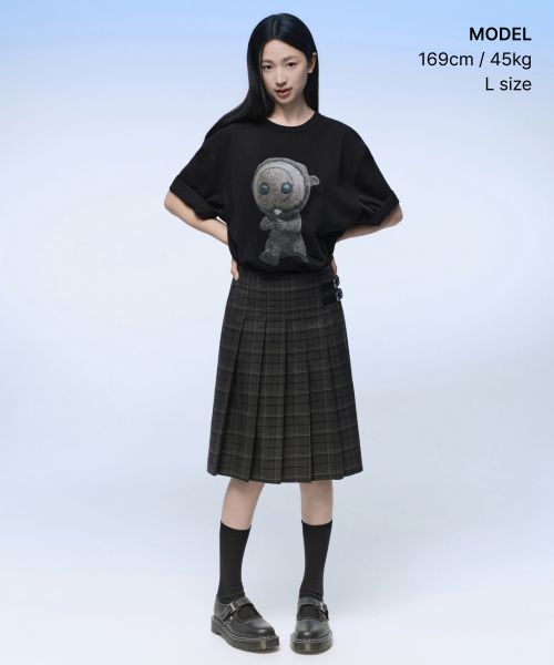 Purchase MUSINSA STANDARD [Donggung Collab] Tteokbboki Black T-shirt 1 [Black] MMFTS9D11-BK