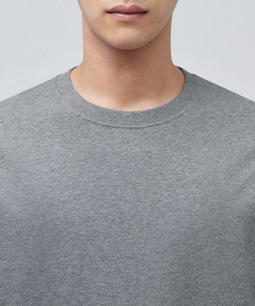 Lookbook Camiseta básica de cuello redondo Musinsa Standard [gris jaspeado] MM0TS4Z04-MG