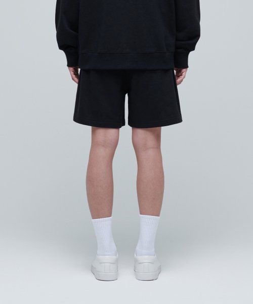 Lookbook MUSINSA STANDARD 寬鬆版型運動短褲 [黑色] MMBPK6Z01-BK