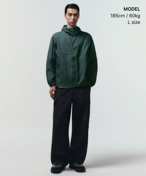Order MUSINSA STANDARD City Leisure Lightweight Packable Windbreaker Jacket [Hunter Green] MMDJJ5Z81-TG