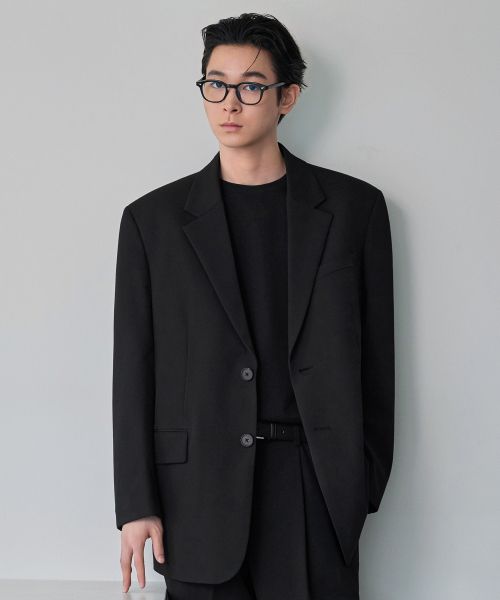 MUSINSA STANDARD Daddy Shoulder Oversized Blazer [Black] MMAJK9Z01-BK