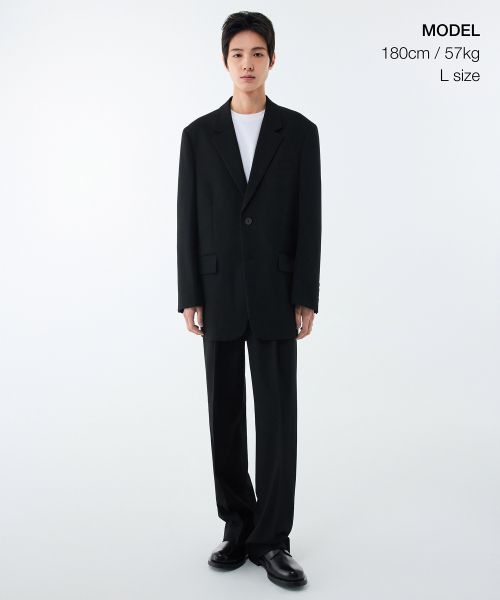 Shop MUSINSA STANDARD 爸爸风宽松款西装外套 [黑色] MMAJK9Z01-BK