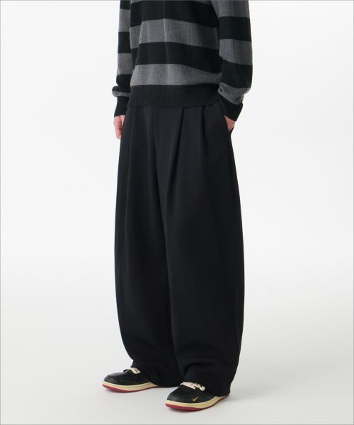 MUSINSA STANDARD Double Knit Two Tuck Wide Lounge Sweatpants [Black] MMBPKAZ13-BK