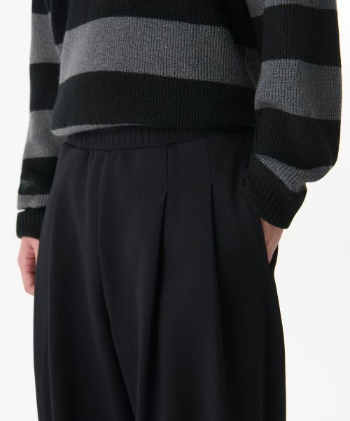 Shop MUSINSA STANDARD Double Knit Two Tuck Wide Lounge Sweatpants [Black] MMBPKAZ13-BK
