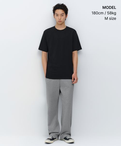 Order MUSINSA STANDARD Kaos Layer Crew Neck Hitam - Panjang Regular MMATS4Z03-BK