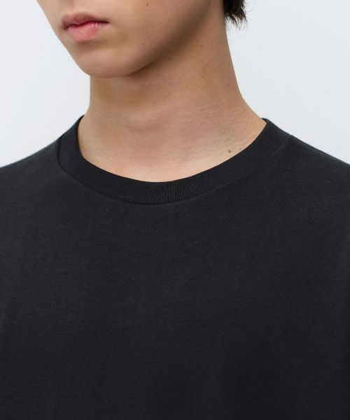 Shop MUSINSA STANDARD Kaos Layer Crew Neck Hitam - Panjang Regular MMATS4Z03-BK