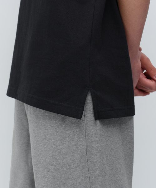 Purchase MUSINSA STANDARD Kaos Layer Crew Neck Hitam - Panjang Regular MMATS4Z03-BK