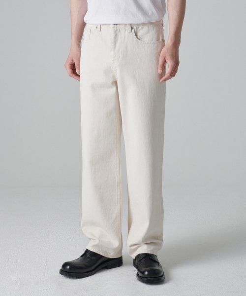 Shop MUSINSA STANDARD 寬鬆直筒牛仔褲［奶油白］ MMCNP0Z19-CR