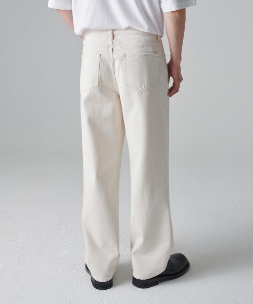 Purchase MUSINSA STANDARD 寬鬆直筒牛仔褲［奶油白］ MMCNP0Z19-CR