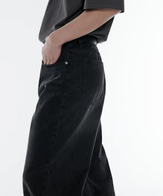 MUSINSA STANDARD 寬鬆直筒牛仔褲【水洗黑】 MMCNP0Z19-WC Lookbook MUSINSA STANDARD 寬鬆直筒牛仔褲【水洗黑】 MMCNP0Z19-WC