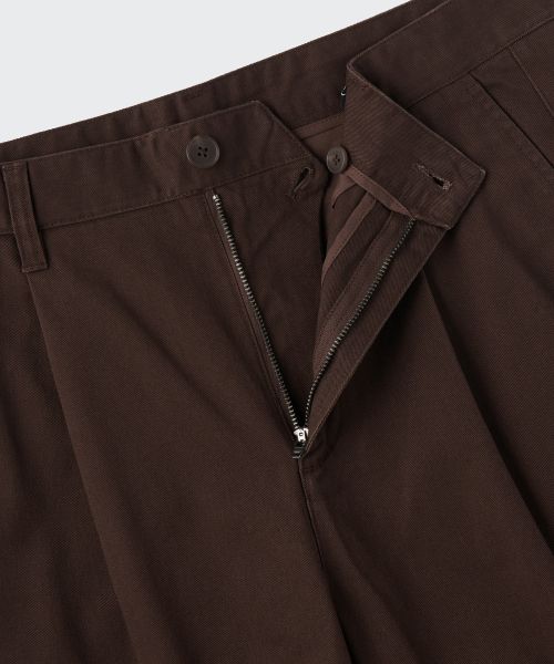 Shop Musinsa Standard One Tuck Regular Fit Chino Pants [Baroque Brown] MMAPC9Z06-QB