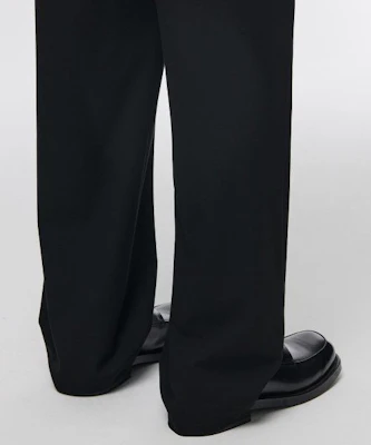 MUSINSA STANDARD 單摺寬版鬆緊腰西裝褲(黑色) MMCPL3Z11-BK Sizing MUSINSA STANDARD 單摺寬版鬆緊腰西裝褲(黑色) MMCPL3Z11-BK