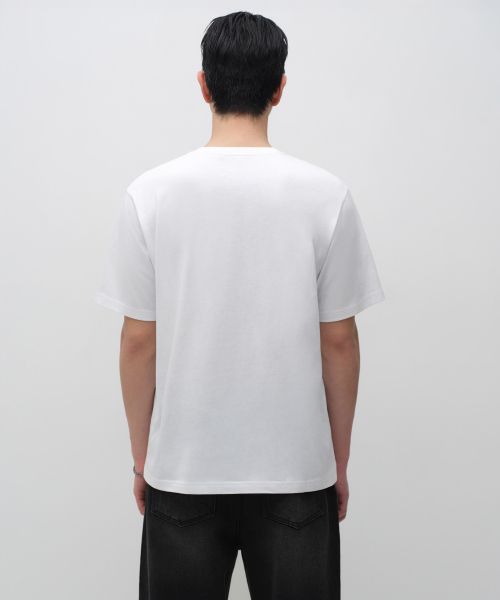 Lookbook Kaos Musinsa Standard Regular Leher Bulat Putih MMFTS4E21-WH