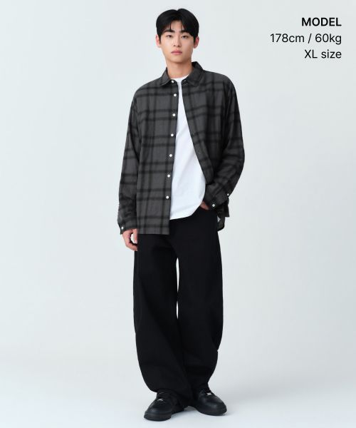 Order Musinsa Standard Relaxed Crinkle Ombre Check Shirt 2 [Dark Grey/Black] MMFSL5A11-W3