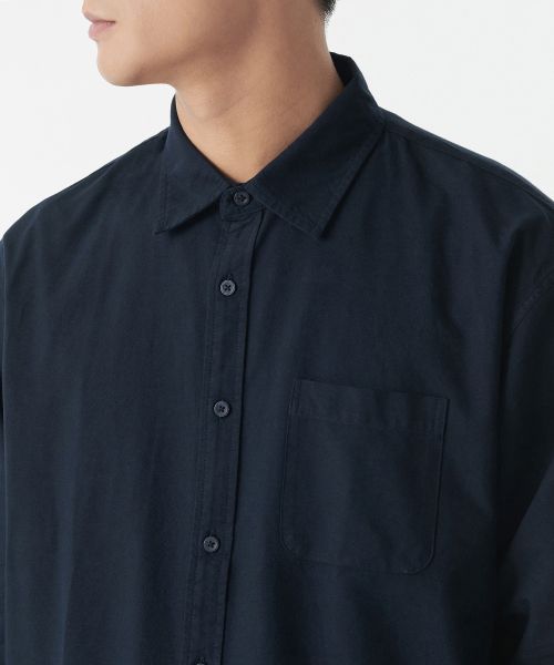 Lookbook Musinsa Standard Relaxed Fit Oxford Shirt [Navy] MM0SL4Z04-NA