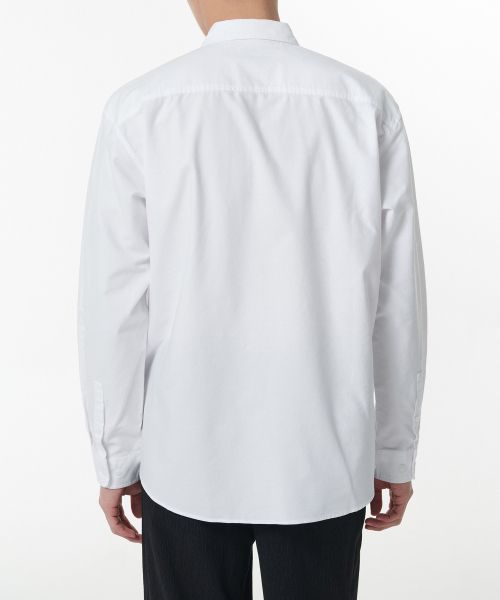 Lookbook Camisa Oxford Musinsa Standard de corte relajado sin bolsillo [Blanco] MMDSL4Z21-WH