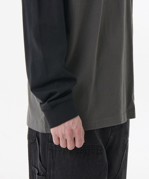 Shop Musinsa Standard Relaxed Fit Raglan Long Sleeve T-Shirt [Gunmetal/Black] MMETL4Z04-Z3