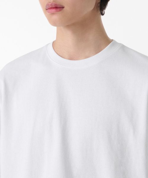 Lookbook Camiseta Musinsa Standard OE de corte relajado y cuello redondo [Blanco] MMETS6Z75-WH