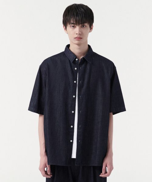 MUSINSA STANDARD Relaxed Short Sleeve Denim Shirt [Deep Indigo] MMDNS6Z12-DI